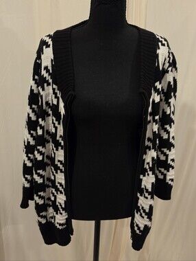 RQT Petite Black White Houndstooth Knit Zip Front Cardigan Sweater Size PXL